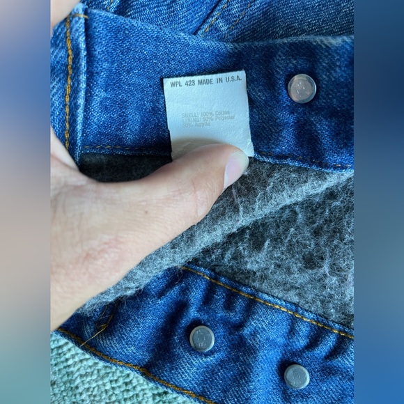 Vintage Levi’s blanket lined denim jacket (USA made) - Picture 5 of 10